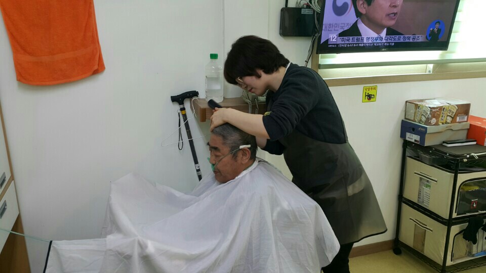 1935319850_lQzT7pko_5d3dd3fe1900a61d15321425c7710cce576d1124.jpg 이미지크게보기