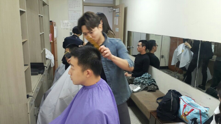 3554184856_p1mye2bR_e01ece40bbaf5810f66ba8bde5995804257f413c.png 이미지크게보기