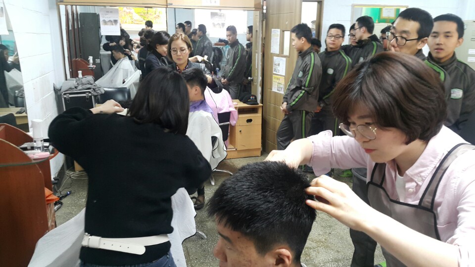 3554184856_xdTHa5mv_56cfca3a1085e3e25c8cc1a7ddf8cc5c12f21371.jpg 이미지크게보기