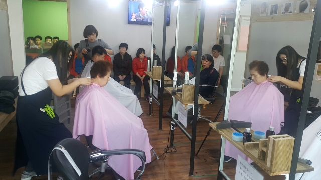 3554184928_7DGpx1rd_b947cca09b0ba24f0dcf9d24eca390d2c68b9539.png 이미지크게보기