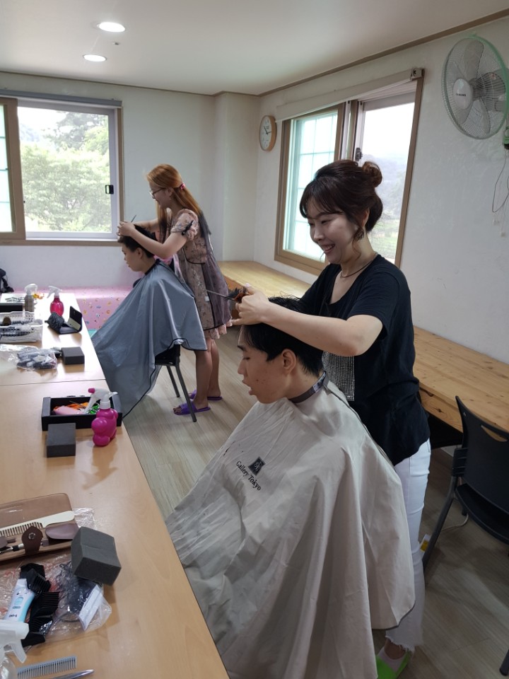 3554184928_AXSQy0rH_a47e63eb4b6e29b7a670e20271e4a2e8f3c1150f.jpg 이미지크게보기