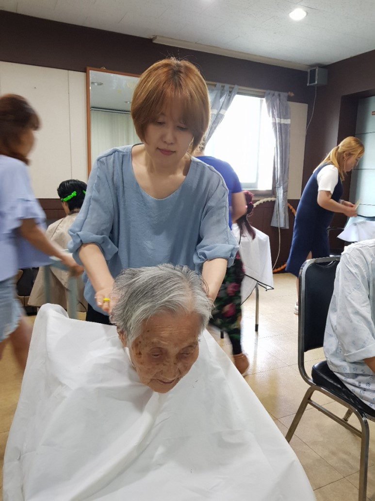 3554184928_PpgAU1rd_ed75c8ba90434f57883350cafa3c73cebb1551c0.jpg 이미지크게보기