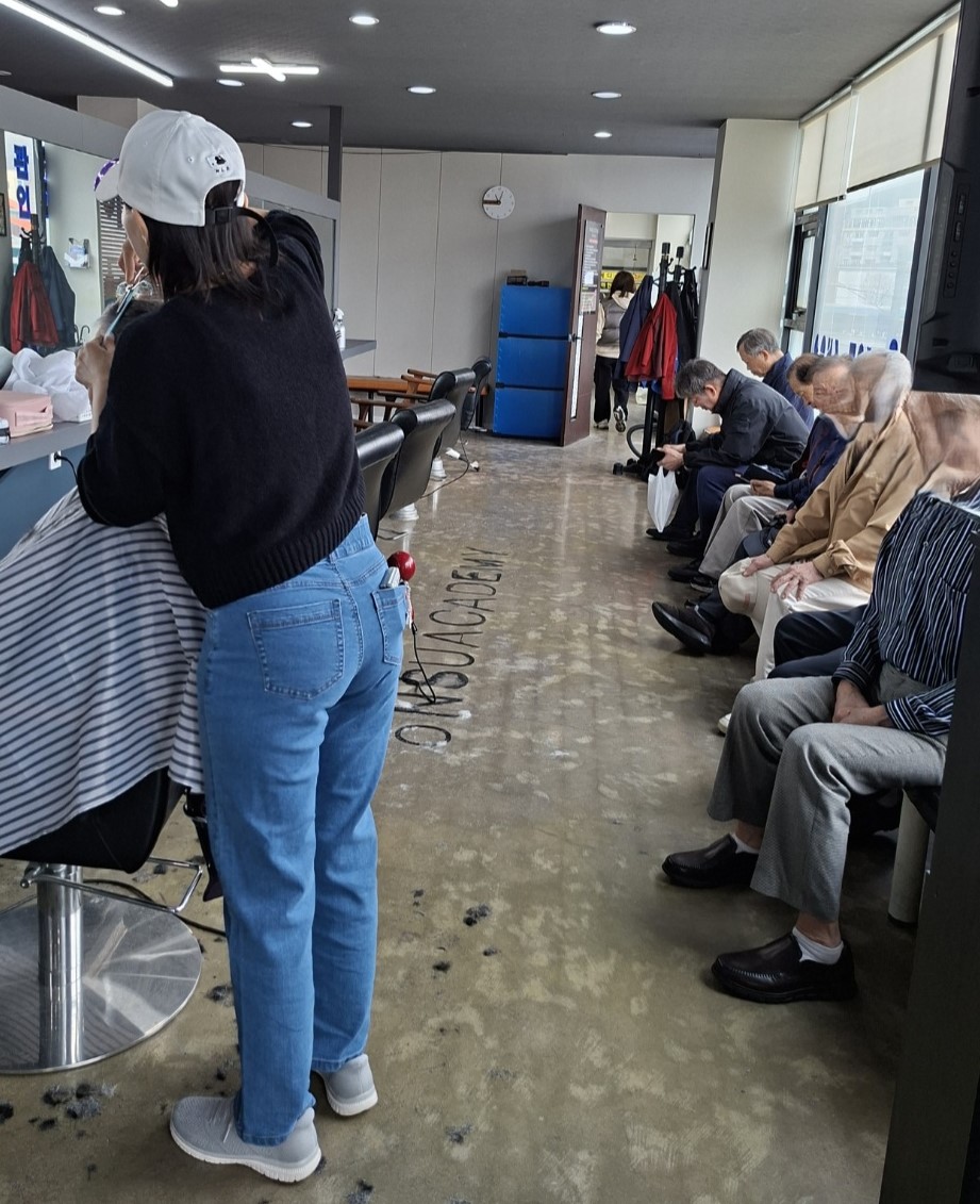 /user/b/barbershop/editor/2604/6b097ff8ec326f9b06e71ef008406bca_1775142639_3541.jpg 이미지크게보기