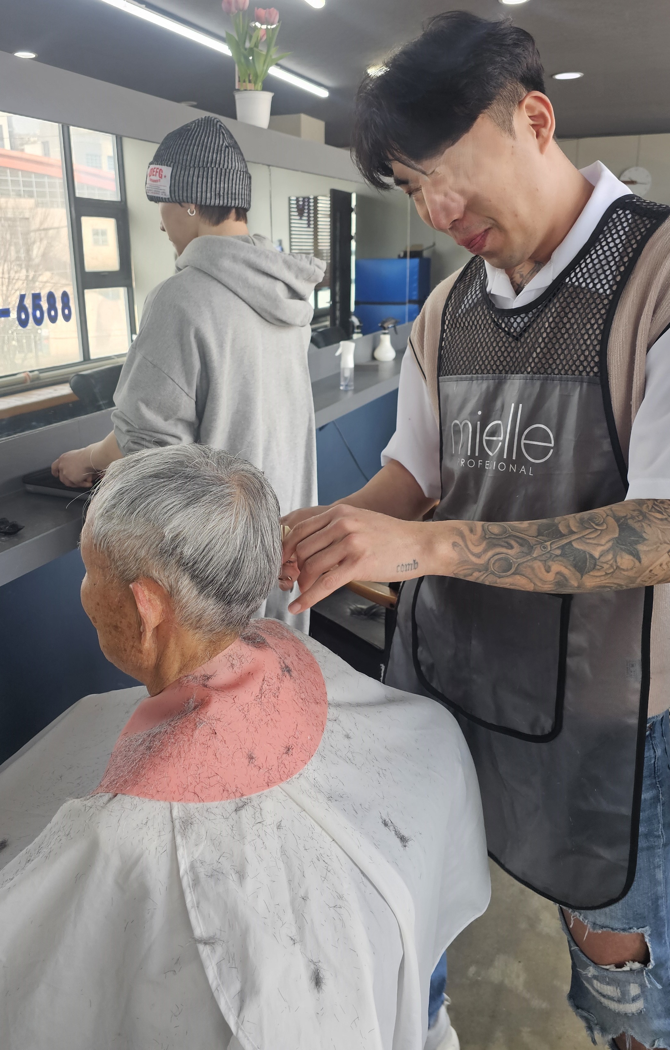 /user/b/barbershop/editor/2604/f96e8b629f3eeb83d34422ca2597df32_1775141385_4407.jpg 이미지크게보기